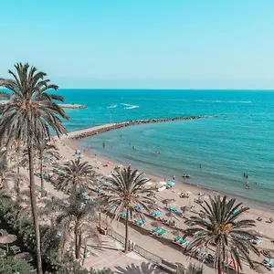 aparthotel-puerto-azul.1costadelsol.com/