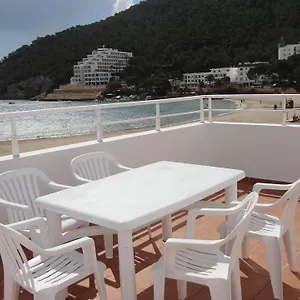 Cala Llonga Cala Llonga (Ibiza)